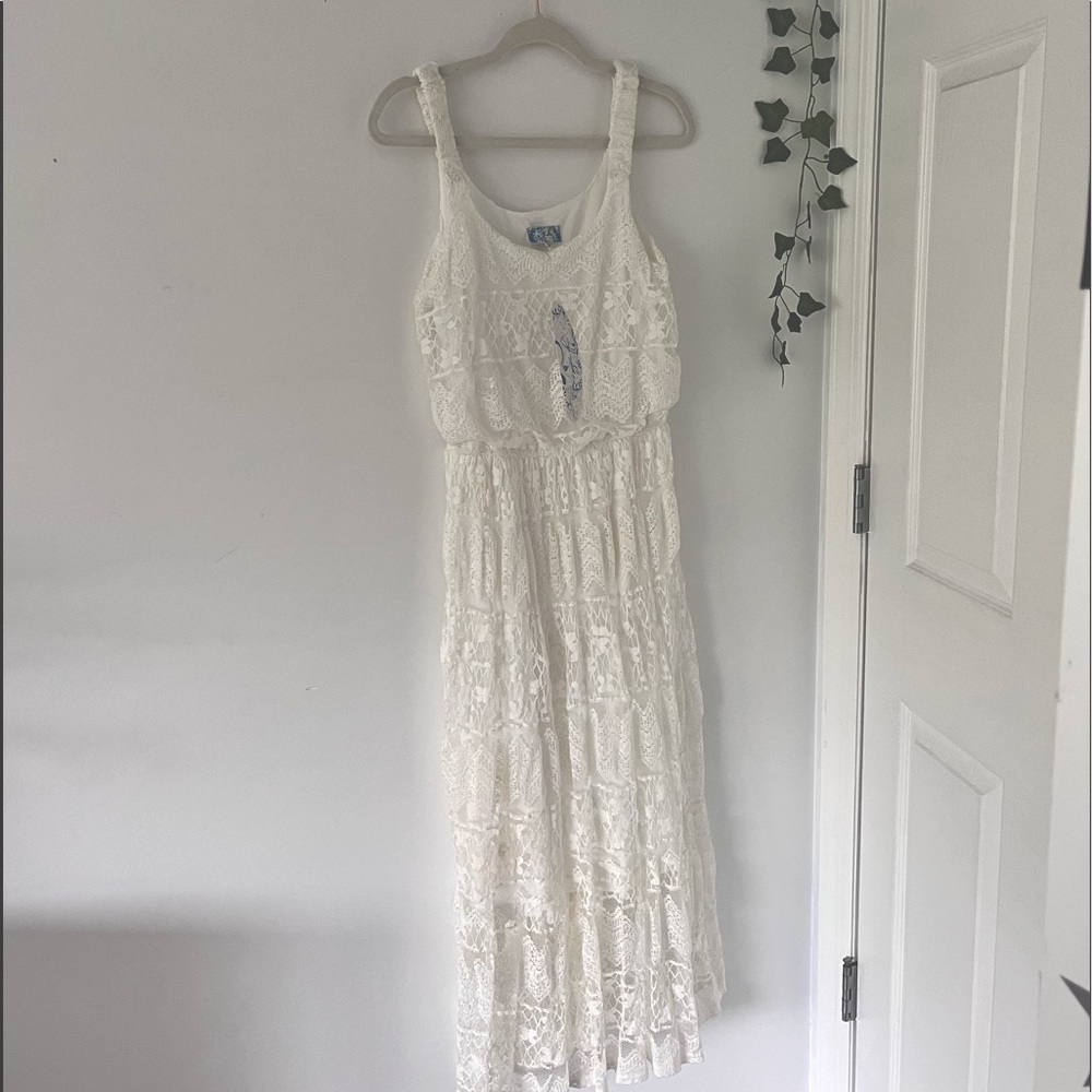 White Lace Long Dress